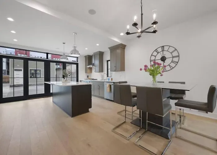 Jungle House Premier Residences - Downtown & Short North Columbus