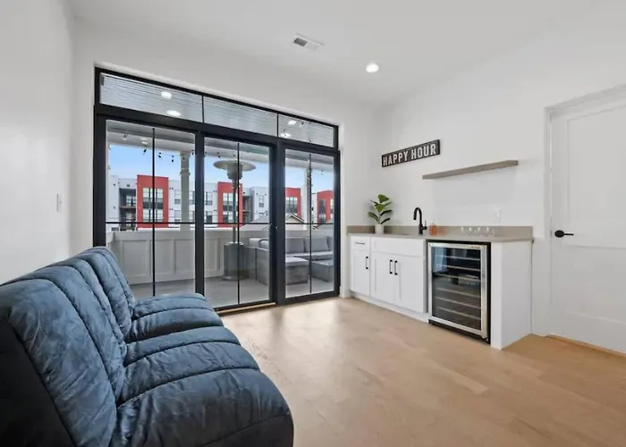 Jungle House Premier Residences - Downtown & Short North *
