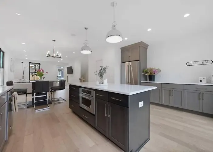 Holiday home Jungle House Premier Residences - Downtown & Short North